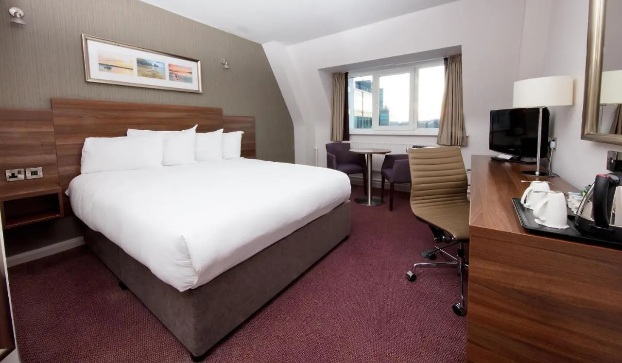 Leonardo Hotel Cork 4*,